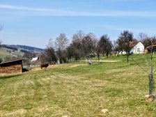 na mieste >Chalupa Žítková,muzeum poslednej žítkovskej bohyně.