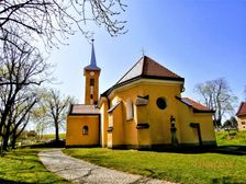 Veľké Chlievany- Kostol Sv. Kataríny Alexandrijskej.