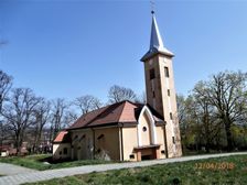 Veľké Chlievany- Kostol Sv. Kataríny Alexandrijskej.