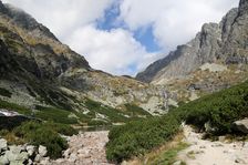 Velická dolina s velickým plesom a vodopádom