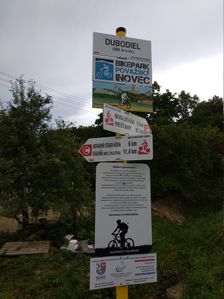 Cyklistický rázcestník Dubodiel
