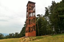 Turistická rozhľadňa nad Trenčianskou Závadou