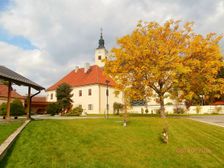 Pastoračné centrum-fara obec Pruské.