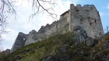 Hrad Uhrovec