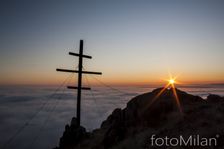 Kríž nad kameňolomom (Viniansky hrad)