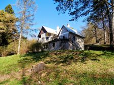 Lovecký zámoček