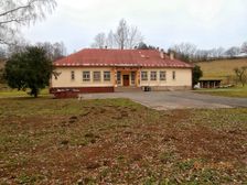 Stará škola-Vápenice u Starého Hrozenkova.