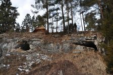 Jaskyne