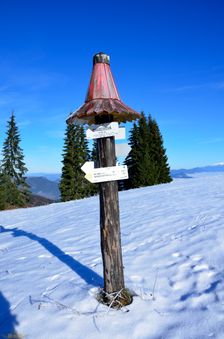 Chabzdová 1180m, rázcestník, TZT 8601