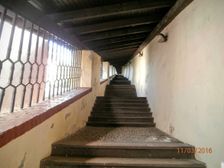 Trenčín-Farská ulica ,kryté chody.