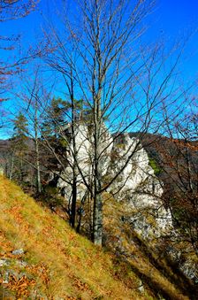 Malá Skalná, horné bralo