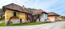 Uhrovské podhradie