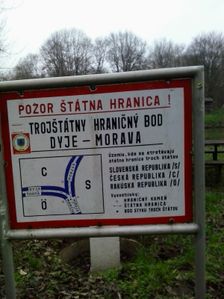 Pozor štátna hranica!