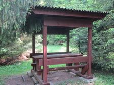 Prístrešok pri Necpalskom potoku