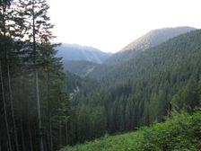 Klačanská dolina od zakruty zvaznice na Lupcu