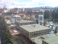 Madačova smerom na Hlinkove námestie