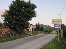 Vstup do obce Strelníky
