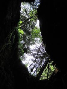 Snezna jama v Magure