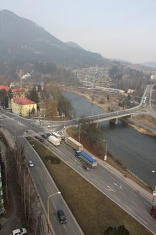 Križovatka E50 a E77-v pozadí Čebrať