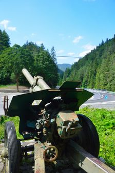 Pamätník SNP 1944, kanón